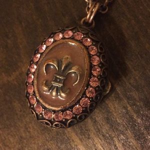 Fleur de lis locket ⚜️